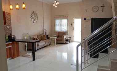 Rumah Dijual di Jl. Gunung Krakatau, Glugur Darat I, Kec. Medan Timur