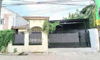 Rumah Dijual di Jln Raya pesona Depok
