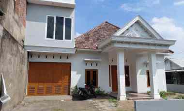 Rumah Dijual di BURING