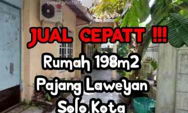 Dijual Rumah Solo Kota 198m2 dekat Solosquare 900jt