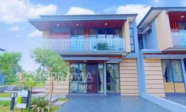 Rumah Strategis Pinggir Jalan dekat Akses Tol