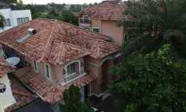 Rumah di Taman Beverly Golf Lippo Karawaci