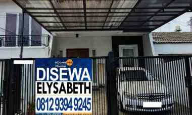 Disewa Rumah Bagus dan Rapih Jalan 2 Mobil di Kelapa Gading Nego