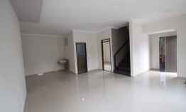 Rumah Baru Taman Kopo Indah 3 dekat Tol Margaasih Holis Bandung