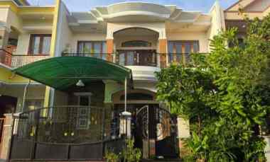 rumah taman mutiara pakuwon city strategis siap huni