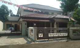 Rumah 2 Lantai Plus Rooftop Daerah Tanah Kusir dekat Gandaria City