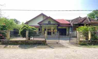 Rumah Tanah Luas Lokasi Strategis di Argosari Sedayu