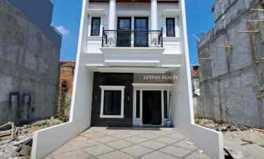 Rumah Tanjung Barat dekat dalam Cluster