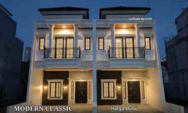 Rumah Tanjung Barat dekat dalam Cluster