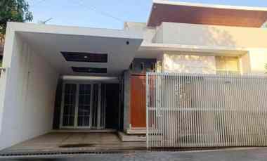 Rumah Tenang dan Sejuk Lokasi dekat Sengkaling
