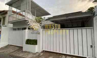 Rumah Tepi Jalan Cocok untuk Usaha di Ngaglik Sleman