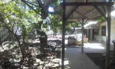 Rumah Dijual Tepi Jalan hanya 1 menit ke Alun2 Pasuruan Kota Jatim