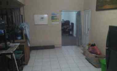 Rumah Dijual di TEPI JALAN HANYA 2 MENIT KE HOTEL SEMERU PASURUAN KOTA