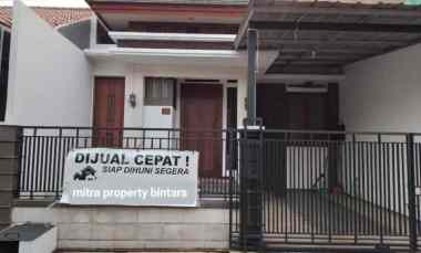 Rumah Terawat,apik di Pondok Bambu, Duren Sawit