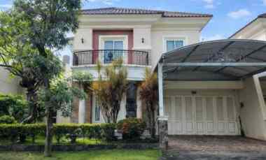 rumah venezia wisata bukit mas strategis