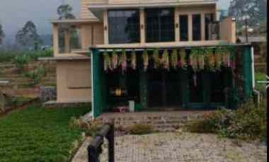 Rumah Villa Ciwidey Kebun Stroberi