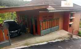 Rumah Villa di Boscha Lembang Siap Huni