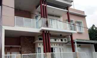 Rumah Villa Mewah Kota Batu