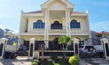 rumah villa royal pakuwon city strategis siap huni