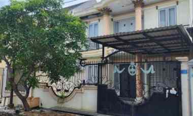 Rumah Wiguna Timur Row Jalan Kembar