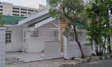 Rumah Wisma Permai Barat Startegis