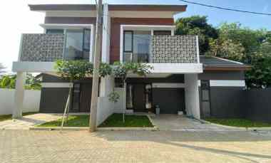 Runah Modern 2 Lt Strategis dekat Grand Wisata Bekasi
