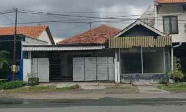 Rumah Dijual di Rungkut Menanggal