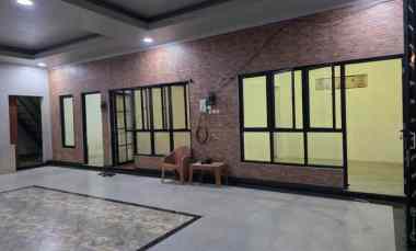 sewa rumah kantor usaha dekat halim