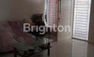 Sutorejo Prima, Row 3 Mobil, Hadap Barat