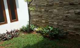 Rumah Dijual di Bambu apus cipayung