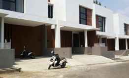 Rumah Baru Pondok Hijau dekat Gegerkalong Setiabudi