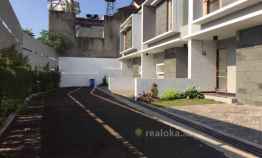 Dibawah 2 M !!!! Rumah Baru Area Sukahaji - Setrasari dekat Pasteur Bandung