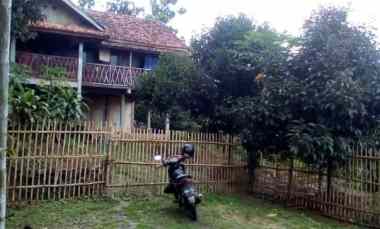 Tanah di Leuwiliang Kabupaten Bogor Ada Bangunan Kayu