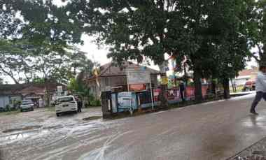 Tanah di Pinggir Jalan Cocok untuk Usaha