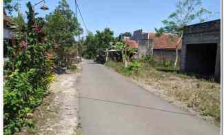 Tanah Kaliurang, Timur Kampus UII