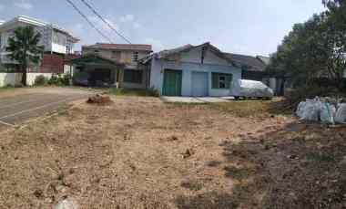 Dijual Cepat Tanah Luas 943m2 dekat jl Raya Bogor Ps Induk Kramatjati