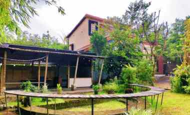 Tanah Luas, Cafe dan Rumah Dijual di Jakal dekat Uii