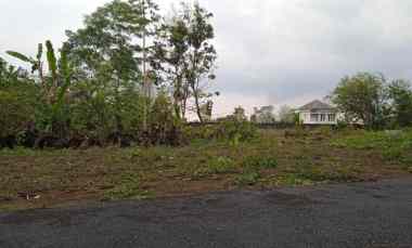 Tanah Pekarangan Area Berkembang Maguwoharjo Sleman