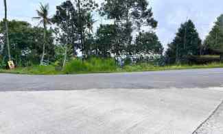 Tanah Strategis Tepi Jalan Raya Kemuning Karanganyar