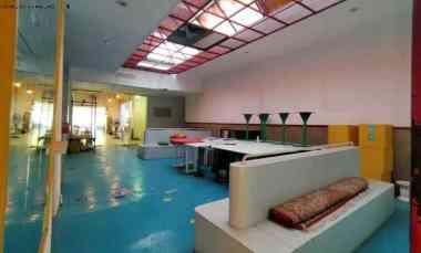 Tempat Usaha Jalan Bawean