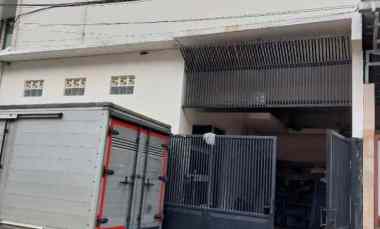 Town House Lebak Kenjeran Surabaya Row 2 Mobil Longgar