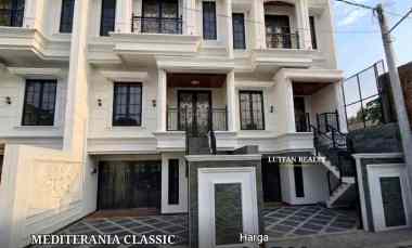 Townhouse Modern Cilandak dekat Tol Andara
