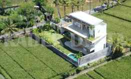 Dijual Villa Leasehold Kedungu View Sawah dekat Pantai