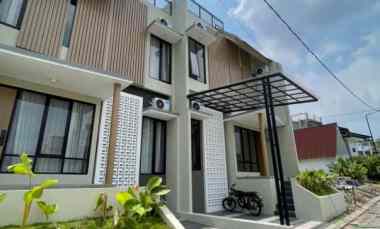 Villa Mewah Dijual di Kota Batu Cukup 700 juta