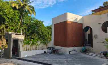 Villa Modern Tropis di Jogja Utara
