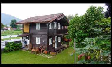 Villa Nyaman Strategis di Cisarua, Lembang