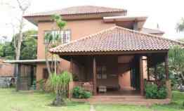 Villa Mewah Tengah Kota Batu di Pesanggrahan dekat Balai Kota