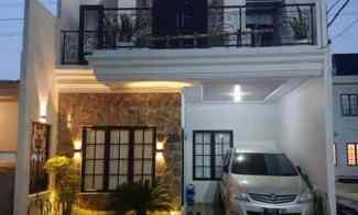 Whitehouse Premier Mewah di Depok