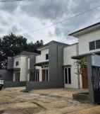 dijual rumah cluster kiana jl raya